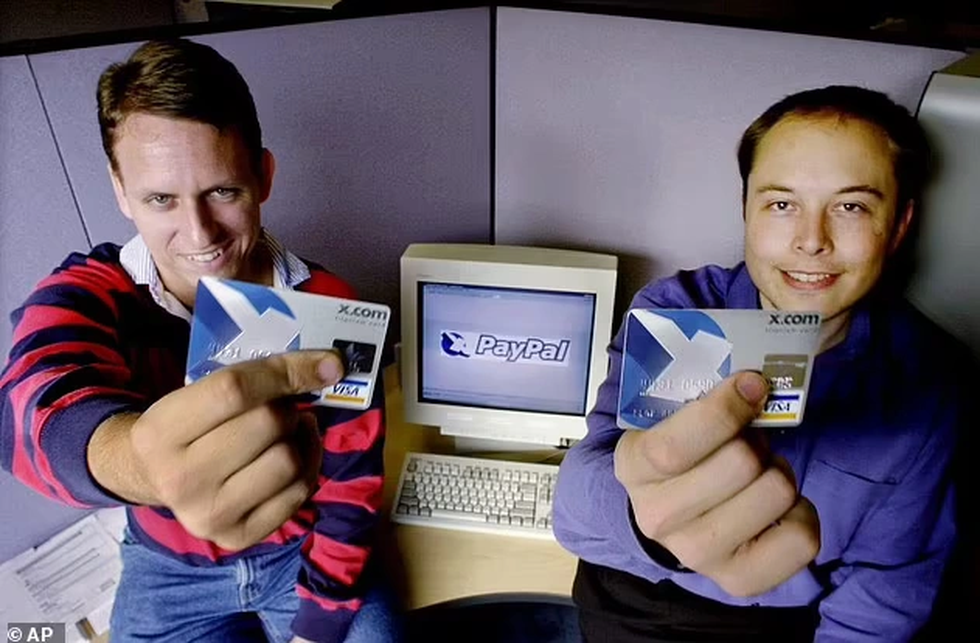 X.com là một trong những dự án khởi nghiệp đầu tiên của Elon Musk, giúp Musk kiếm được một số tiền lớn (Ảnh: AP).