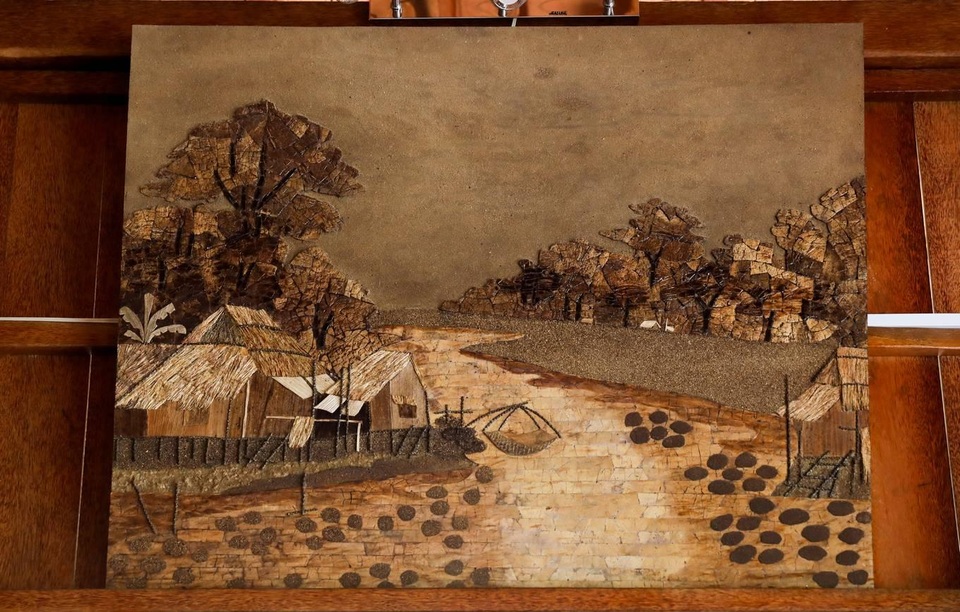 Choáng ngợp biệt phủ 6 tỷ đồng làm từ 4.000 cây dừa của lão nông miền Tây - 10