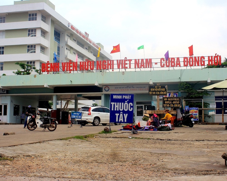 9 công nhân nhập viện sau khi ăn rau muống biển - 1 9 công nhân nhập viện sau khi ăn rau muống biển - 1