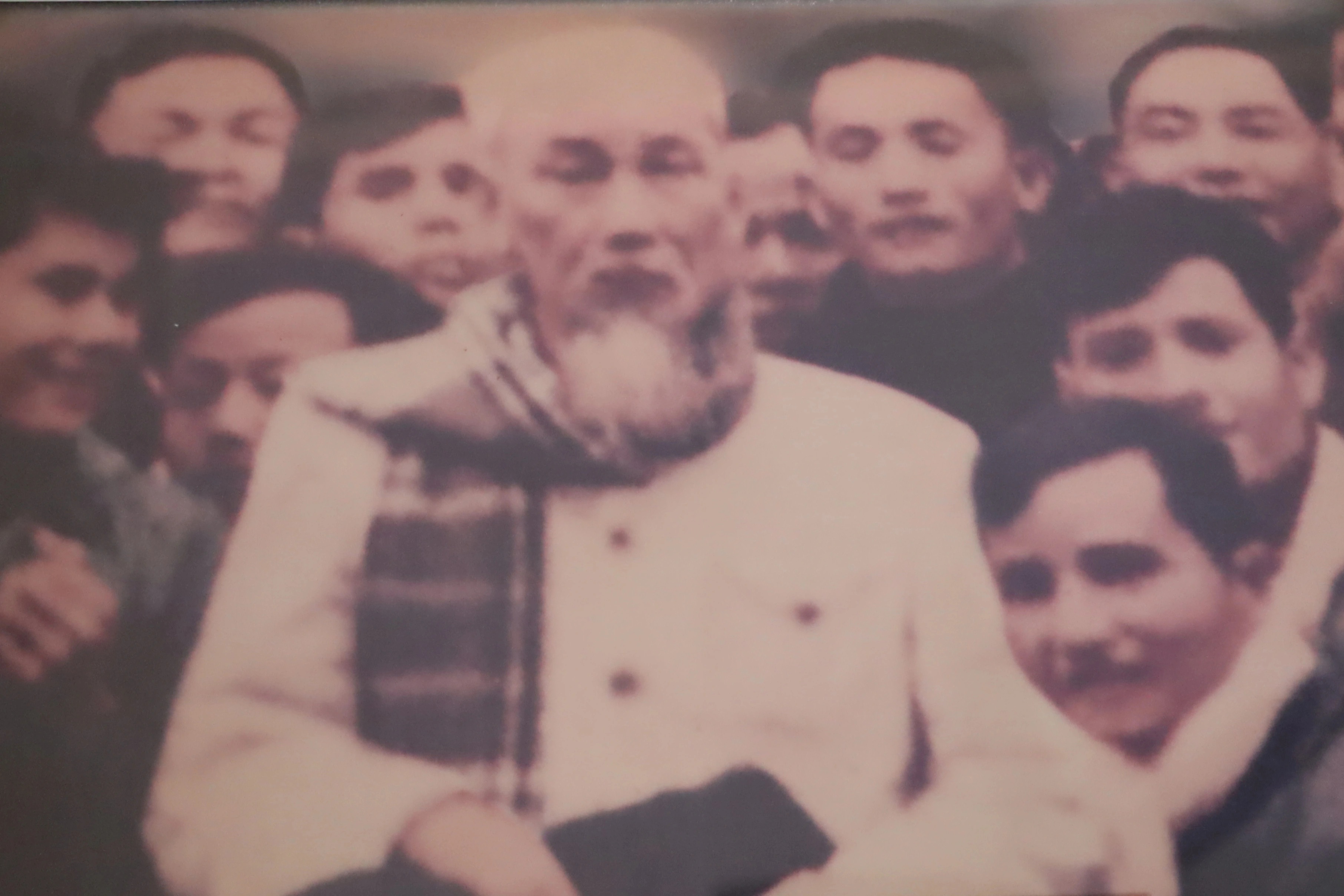Điều khiến Bác Hồ rơi nước mắt khi nghe cán bộ nói về đồng bào Tây Nguyên - 2 Điều khiến Bác Hồ rơi nước mắt khi nghe cán bộ nói về đồng bào Tây Nguyên - 2