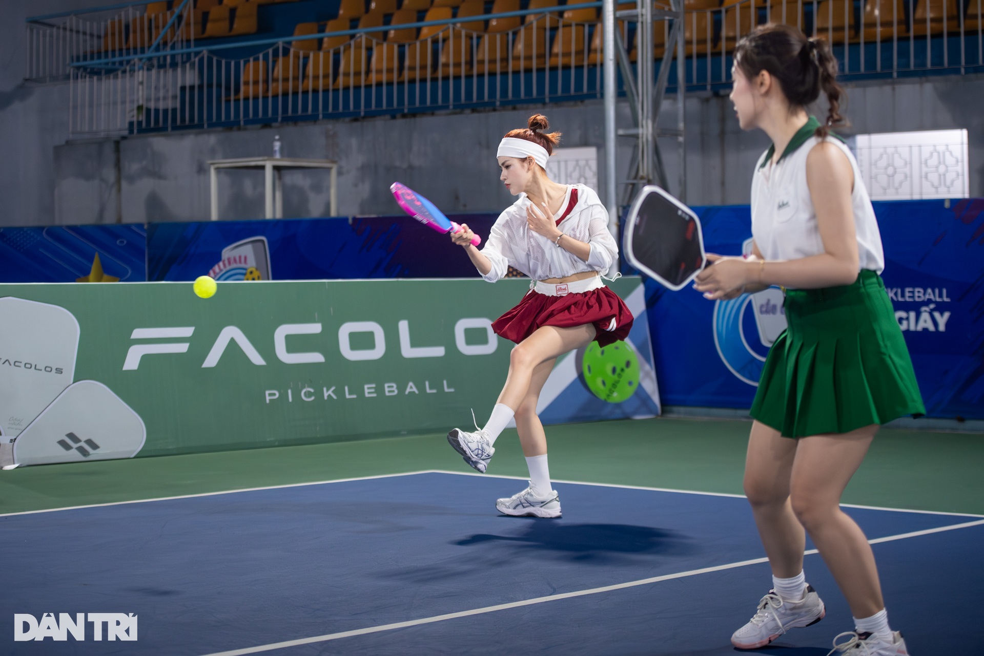 Những bóng hồng xinh đẹp trên sân pickleball ở Hà Nội - 15