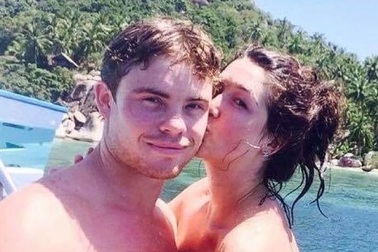 Lạ đời: Cô gái muốn có thai với bạn trai đã chết