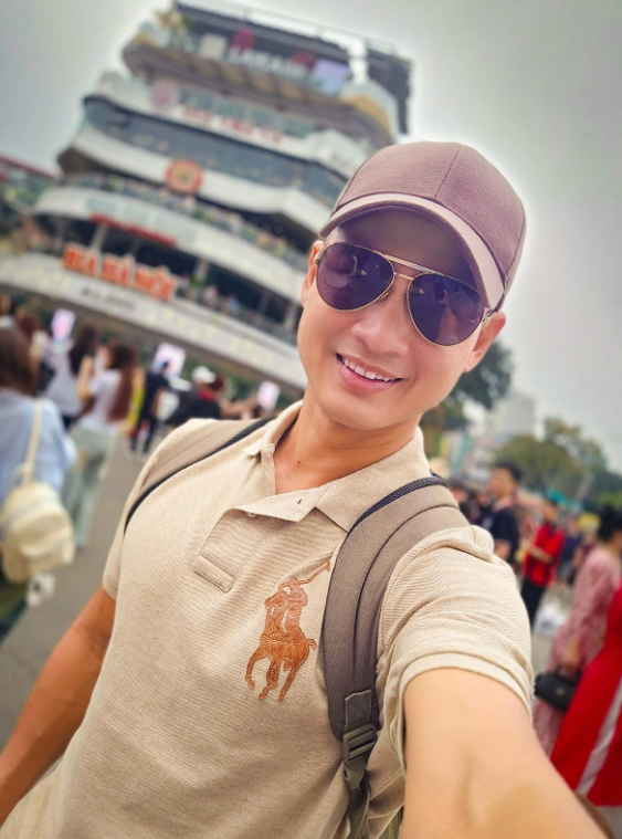 Lã Thanh Huyền, Phan Như Thảo và loạt sao Việt chụp ảnh với Hàm cá mập - 6 Lã Thanh Huyền, Phan Như Thảo và loạt sao Việt chụp ảnh với Hàm cá mập - 6
