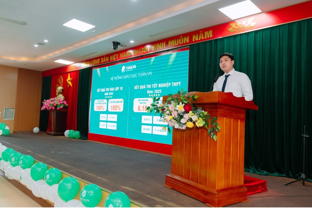 Hành trình chinh phục tri thức: 338 học sinh xuất sắc môn Toán được vinh danh - 2 Hành trình chinh phục tri thức: 338 học sinh xuất sắc môn Toán được vinh danh - 2