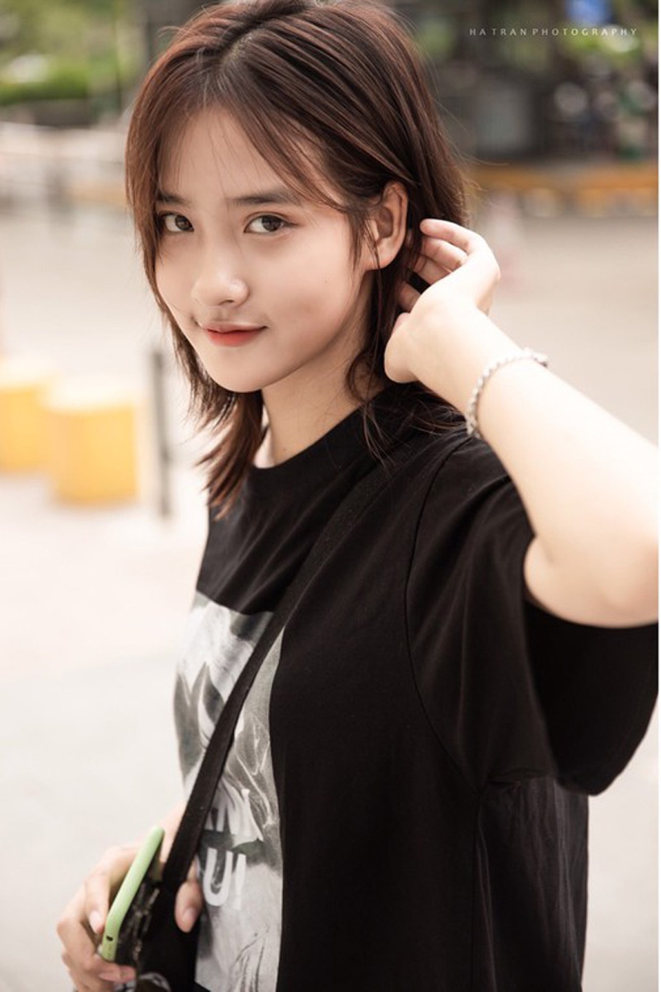 Xao xuyến với nét đẹp dung dị của nữ sinh trường Dệt may - 6 Xao xuyến với nét đẹp dung dị của nữ sinh trường Dệt may - 6