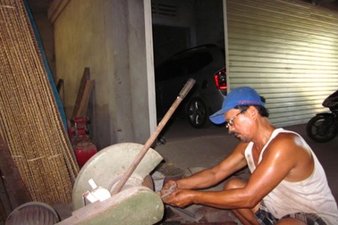 Làm bánh tráng lãi 3 triệu đồng/ngày