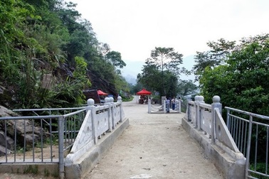 Lào Cai: Tạm dừng xuất nhập cảnh tại cửa khẩu phụ, lối mở biên giới Việt - Trung