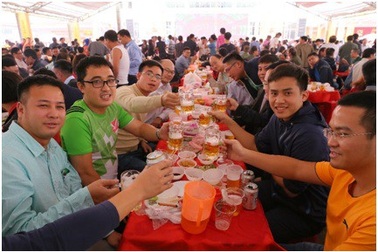 Hơn 20.000 người tham dự Ngày hội Bia Hà Nội 2017