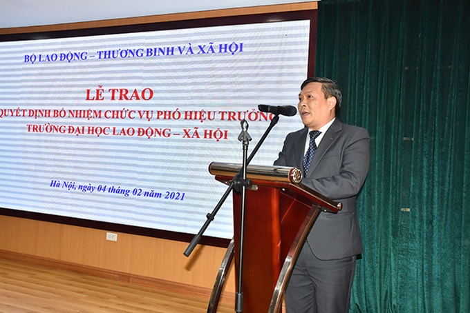 Thứ trưởng Lê Văn Thanh trao Quyết định bổ nhiệm 02 Phó Hiệu trưởng Trường Đại học Lao động – Xã hội - Ảnh 8.