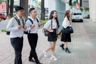 Nhiều ngành học "vô dụng" có điểm chuẩn đầu vào cao chót vót