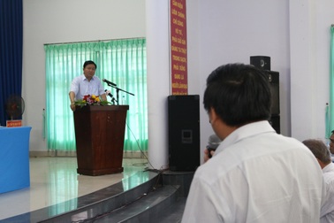 Bí thư Thăng phê bình Chủ tịch huyện Hóc Môn vì để dân bị ô nhiễm