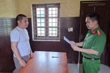 Bắt tạm giam người đàn ông nổ súng khi xô xát với gia đình vợ