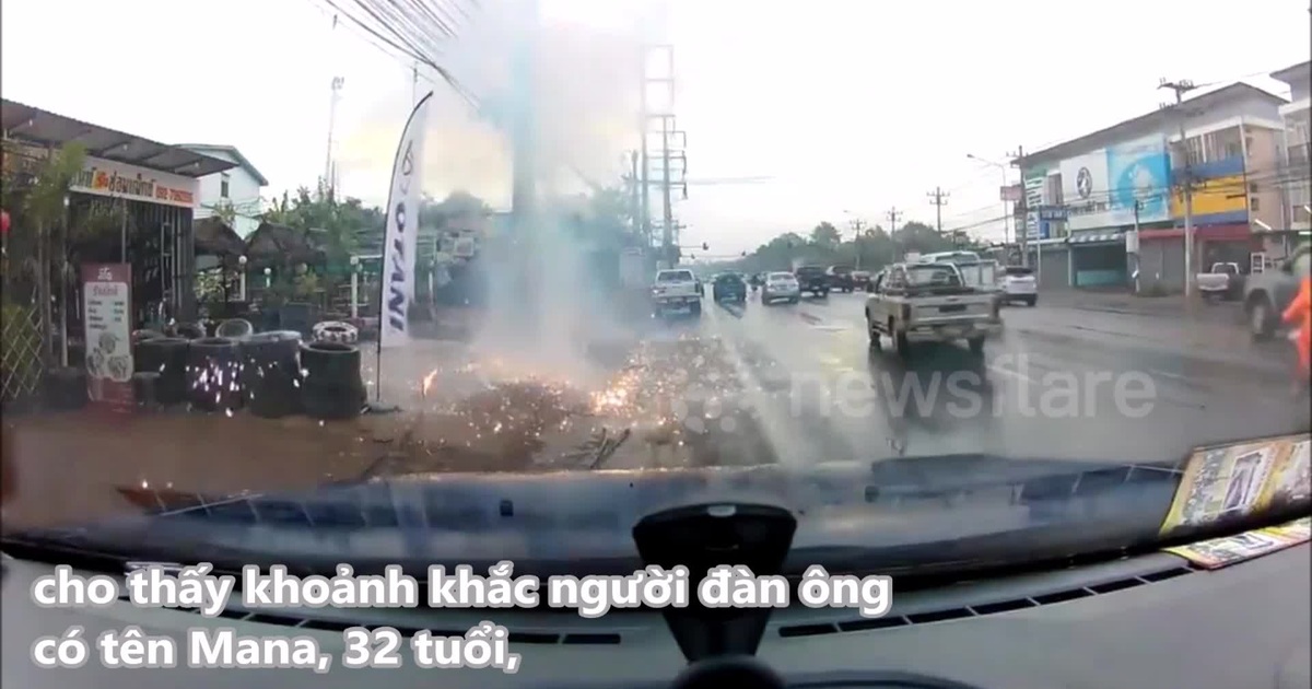 Video: Người đàn ông thoát chết may mắn khi suýt bị dây điện rơi trúng người | Báo Dân trí