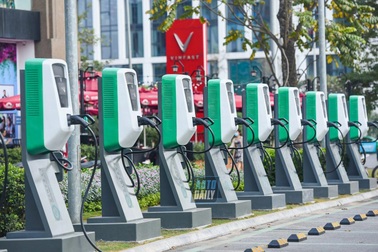 Trạm sạc xe điện và cuộc đua quy chuẩn: Việt Nam nhập cuộc thế nào?