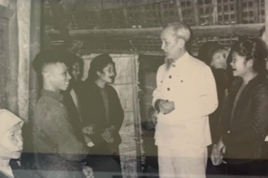 Ngôi nhà ở bờ đê sông Hồng và ký ức từng 2 lần được Bác Hồ ghé thăm