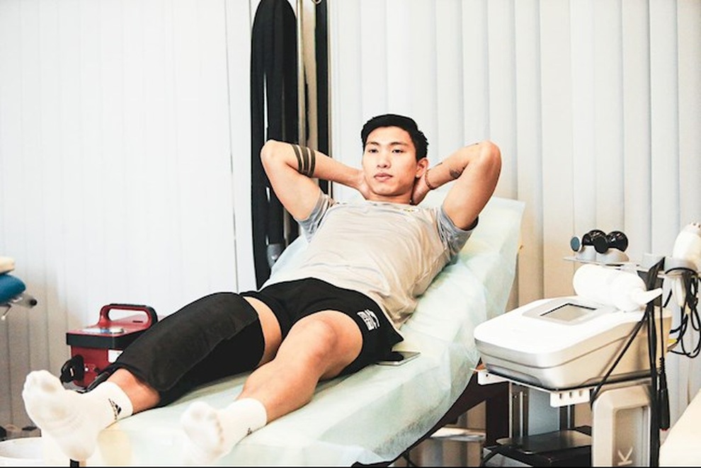 Văn Hậu chốt ngày đi Hàn Quốc phẫu thuật - 1 Văn Hậu chốt ngày đi Hàn Quốc phẫu thuật - 1