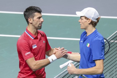 Thành tích ấn tượng của Sinner khi đối đầu Djokovic