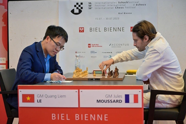 Lê Quang Liêm đứng trước nguy cơ không thể vô địch Biel Grandmaster