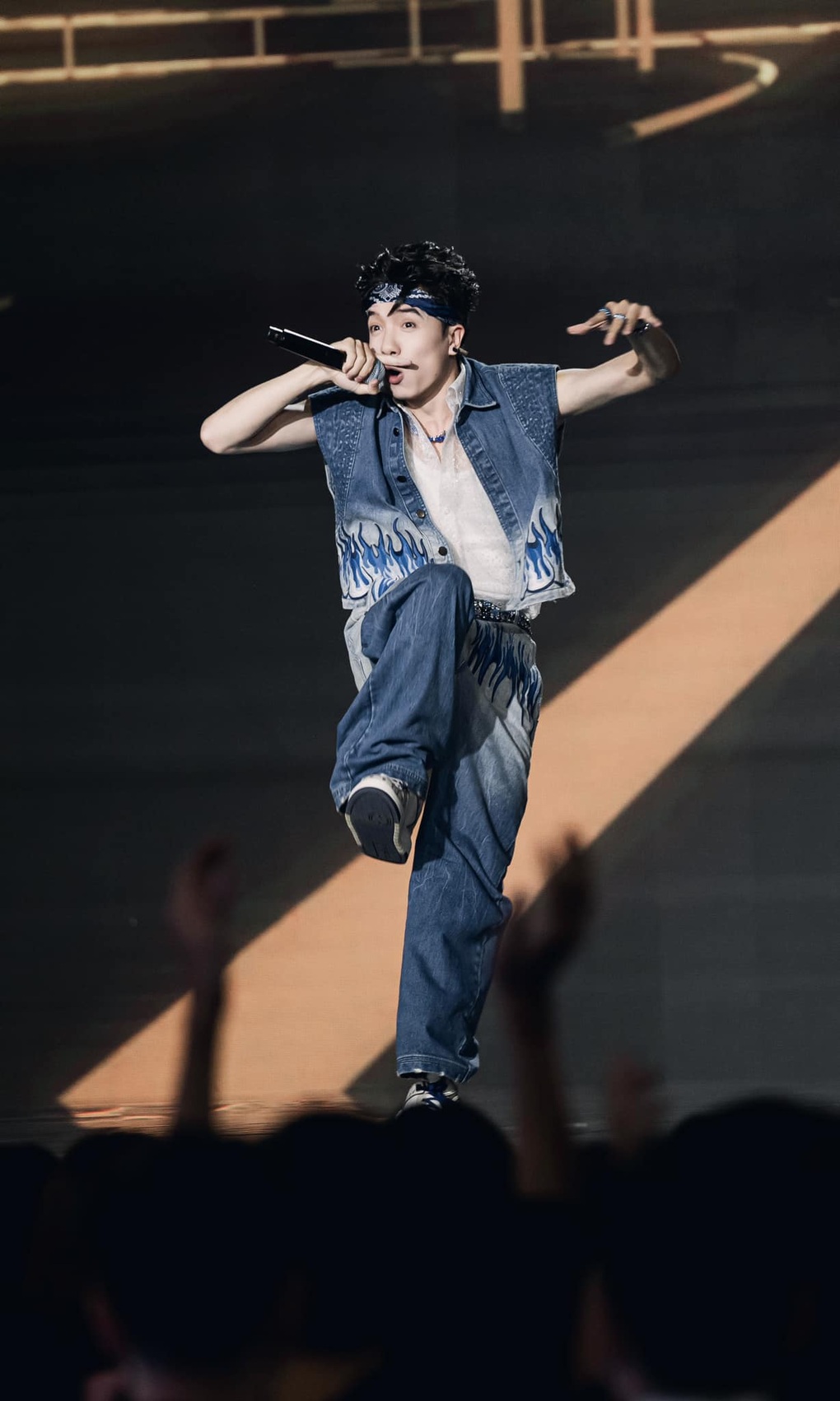 Xuân Định Vietnam Idol: Hàng xóm hãnh diện khi tôi được gặp chị Mỹ Tâm - 2 Xuân Định Vietnam Idol: Hàng xóm hãnh diện khi tôi được gặp chị Mỹ Tâm - 2