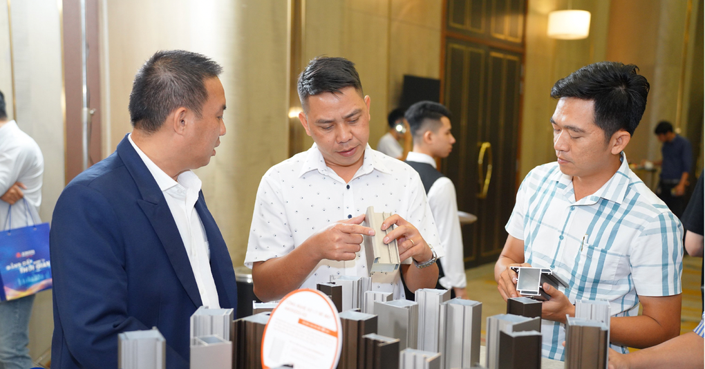 Xingfa hệ Class A ra mắt với kỳ vọng đẳng cấp vượt thời gian - 1 Xingfa hệ Class A ra mắt với kỳ vọng đẳng cấp vượt thời gian - 1