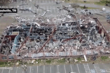 Lốc xoáy “càn quét” hàng trăm căn nhà tại Mỹ, 25 người thiệt mạng