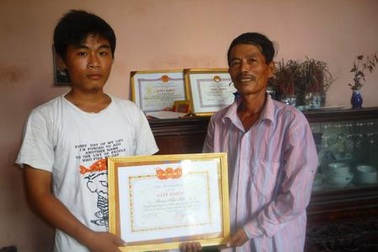 "Cai" game, cậu học trò nghèo thi đậu đại học