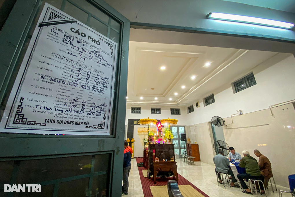 Vụ cướp ngân hàng ở Đà Nẵng, một bảo vệ tử vong: Nước mắt của người ở lại - 2 Vụ cướp ngân hàng ở Đà Nẵng, một bảo vệ tử vong: Nước mắt của người ở lại - 2