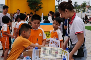 Ngày hội khuyến khích học sinh yêu khoa học