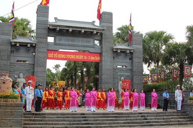 Hàng vạn người dân TPHCM dâng hương ngày Quốc Giỗ