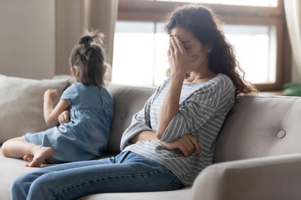 Sắp tái hôn, con gái 6 tuổi hỏi một câu khiến tôi bật khóc - 1 Sắp tái hôn, con gái 6 tuổi hỏi một câu khiến tôi bật khóc - 1