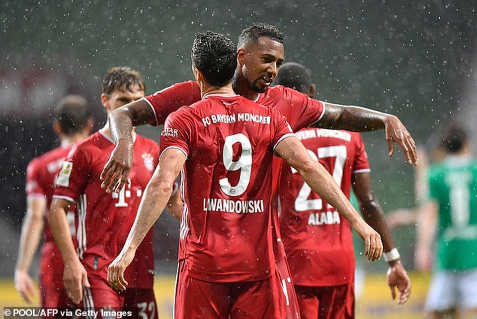 Thắng Werder Bremen, Bayern Munich vô địch Bundesliga lần thứ 8 liên tiếp - 3 Thắng Werder Bremen, Bayern Munich vô địch Bundesliga lần thứ 8 liên tiếp - 3