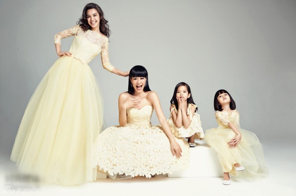 Hôn nhân viên mãn của Chung Lệ Đề và chồng kém 12 tuổi - 12 Hôn nhân viên mãn của Chung Lệ Đề và chồng kém 12 tuổi - 12