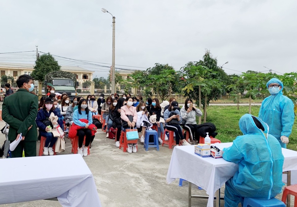 Gần 100 người về từ Hàn Quốc được cách ly tại Ninh Bình - 3 Gần 100 người về từ Hàn Quốc được cách ly tại Ninh Bình - 3