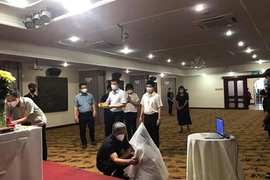 Đang chống dịch ở TPHCM, nữ sinh Bắc Giang gục ngã nhận tin cha qua đời