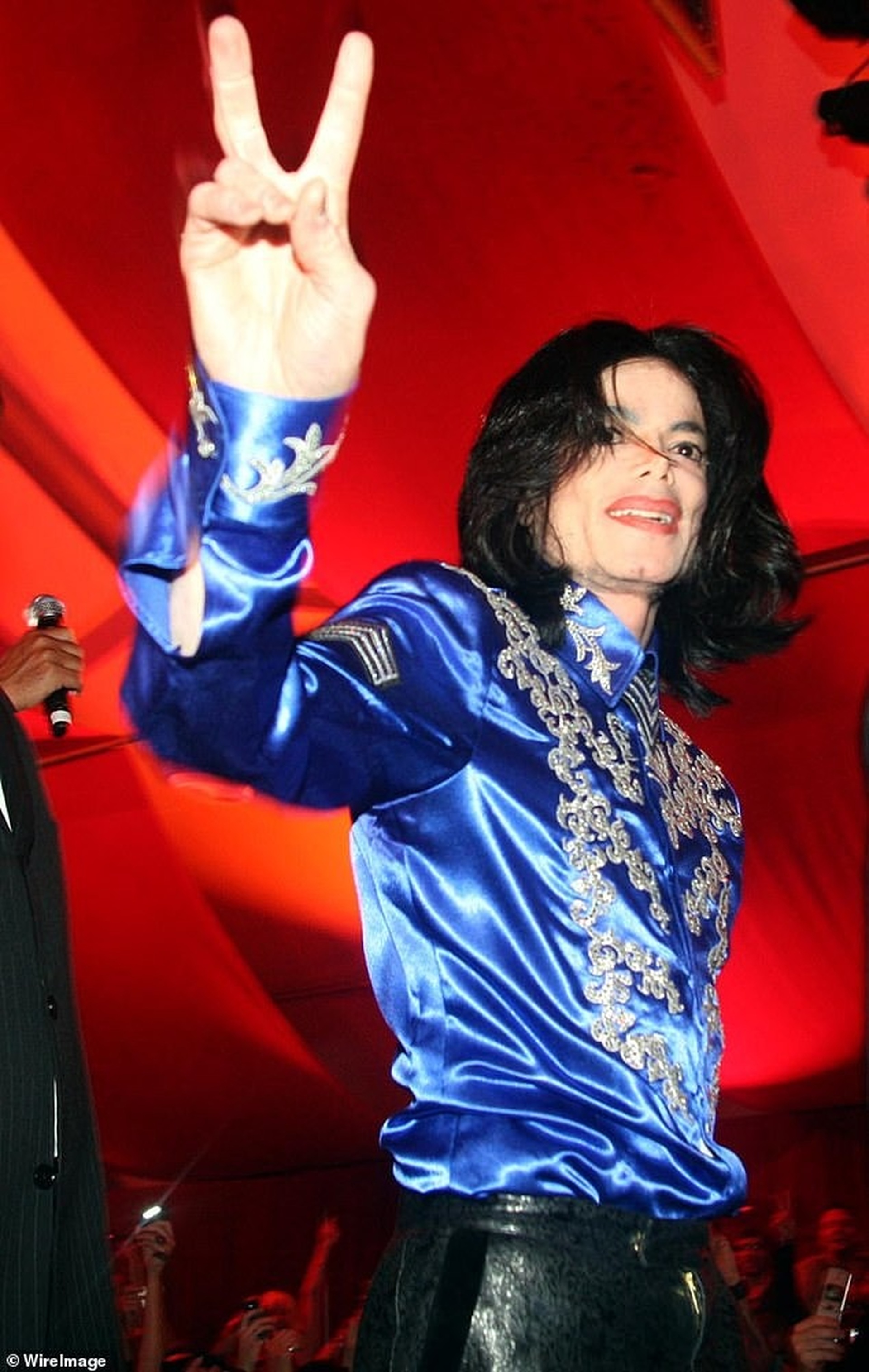 King of pop Michael Jackson's children suffer because... rich - 7