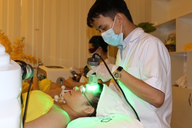 Công nghệ laser acnes giải pháp trị mụn hoàn toàn mới