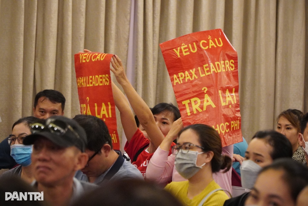 Phụ huynh chất vấn Shark Thủy: Tòa án lương tâm của các anh đâu? - 1 Phụ huynh chất vấn Shark Thủy: Tòa án lương tâm của các anh đâu? - 1