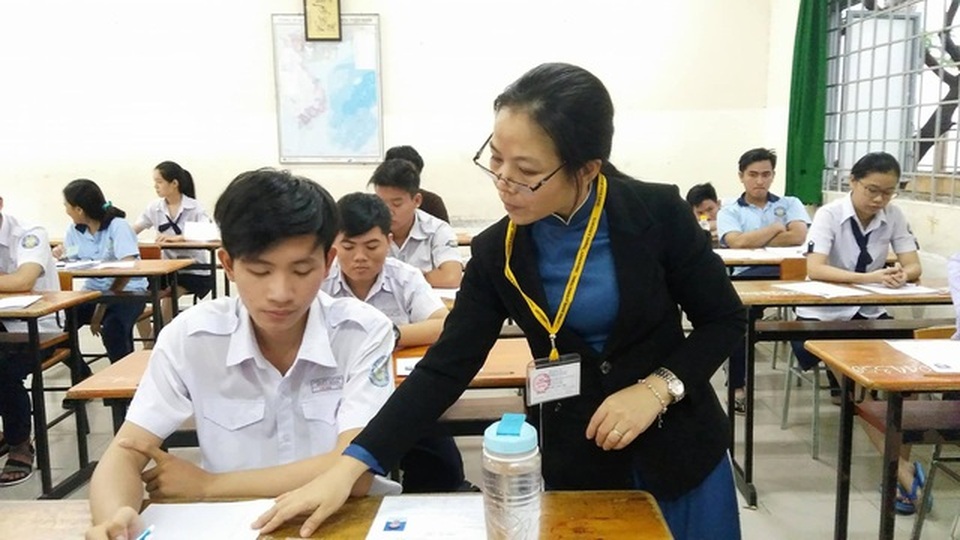 Một thí sinh bị sốt, cả phòng thi có phải di dời? - 1 Một thí sinh bị sốt, cả phòng thi có phải di dời? - 1