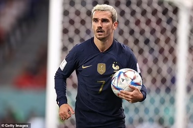 Đội tuyển Pháp khiếu nại lên FIFA về công nghệ VAR