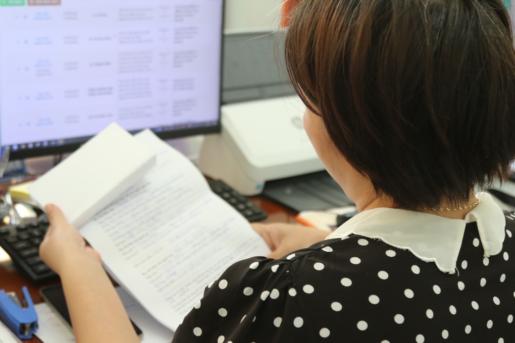 Xã “rối” vì giấy tờ, việc quản lý kho tài liệu sau sáp nhập giao ai? - 1 Xã “rối” vì giấy tờ, việc quản lý kho tài liệu sau sáp nhập giao ai? - 1