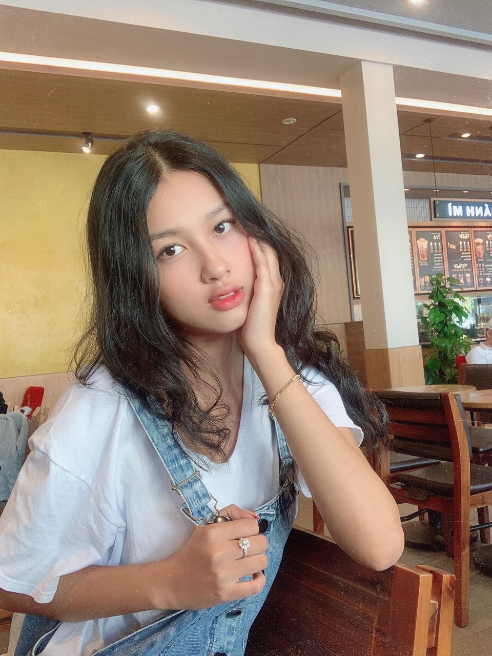 Tân Hoa khôi Sinh viên Việt Nam tiết lộ điều bất ngờ sau đăng quang - 12 Tân Hoa khôi Sinh viên Việt Nam tiết lộ điều bất ngờ sau đăng quang - 12