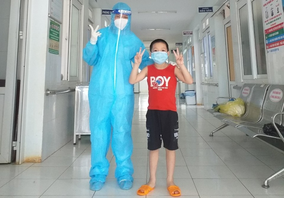 Đắk Nông: Nữ nhân viên y tế mắc Covid-19 làm mẹ của những F0 nhí - 5 Đắk Nông: Nữ nhân viên y tế mắc Covid-19 làm mẹ của những F0 nhí - 5
