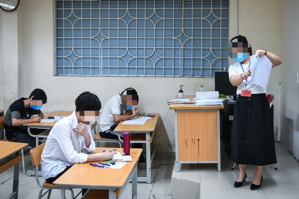 Cần chấm dứt học thêm vô tội vạ - 1 Cần chấm dứt học thêm vô tội vạ - 1