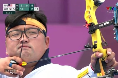 Bài thi đạt điểm tuyệt đối của cung thủ người Hàn Quốc Kim Woojin