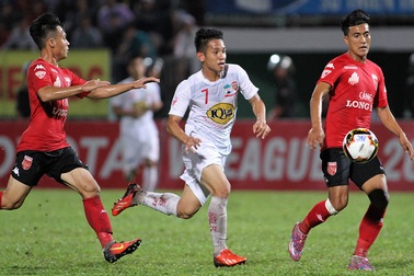 Thua SHB Đà Nẵng, Long An chìm sâu vào khủng hoảng