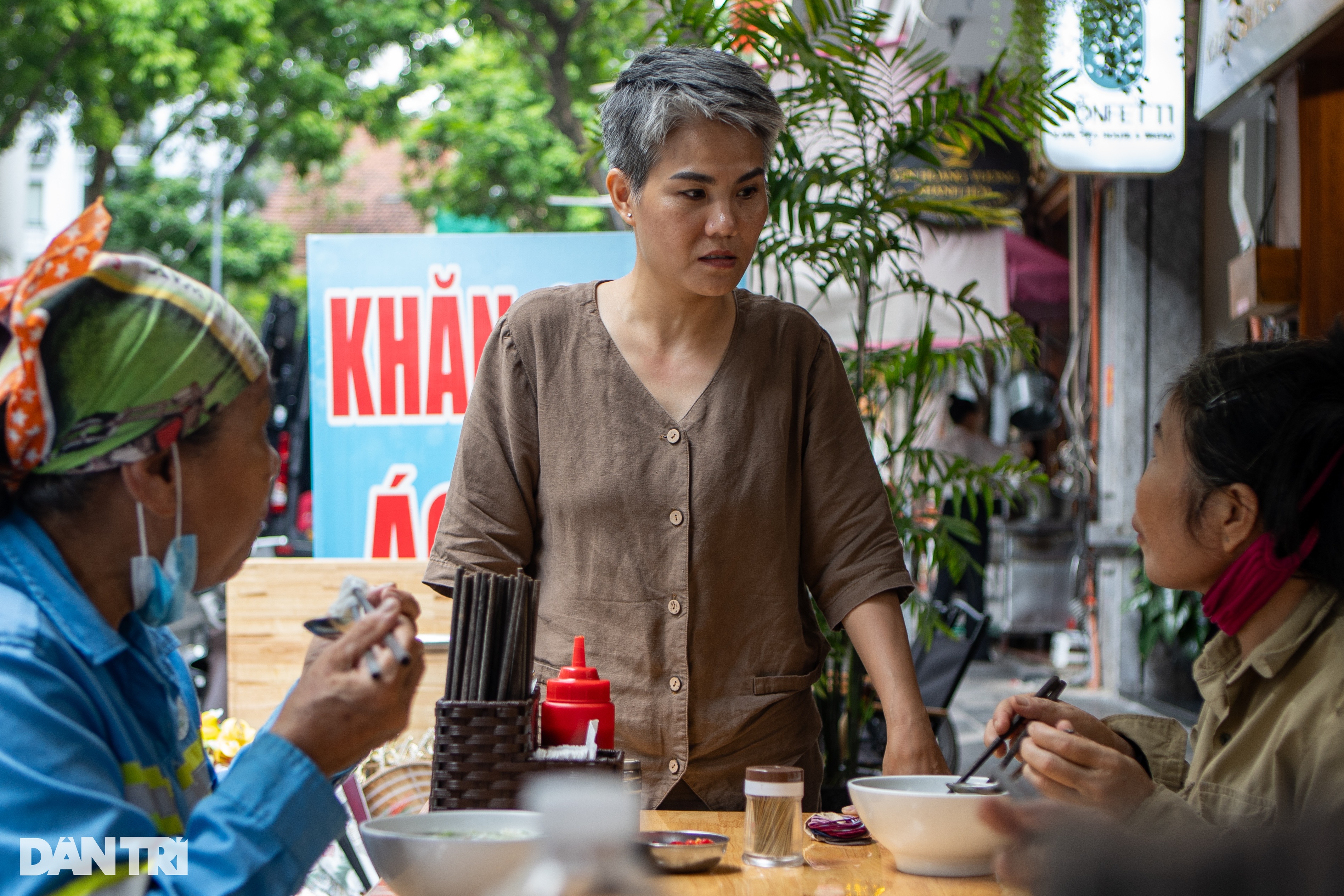 View - Độc đáo phở "treo" ở Hà Nội | Báo Dân trí