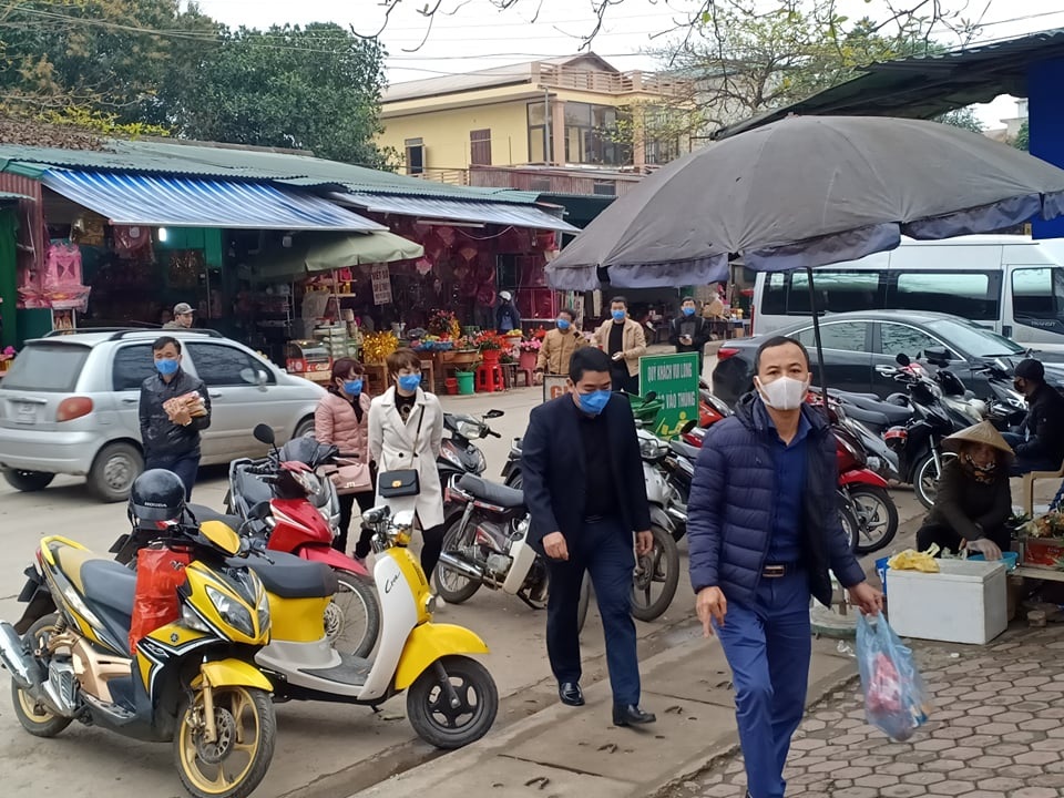 Nhiều đền, chùa vắng khách đi lễ do lo ngại virus corona - 6