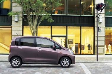 Daihatsu Move - Xe tiết kiệm xăng nhất Nhật Bản