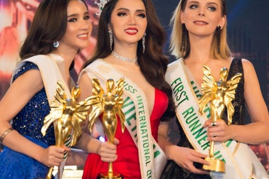 Hương Giang Idol đăng quang Hoa hậu Chuyển giới Quốc tế 2018