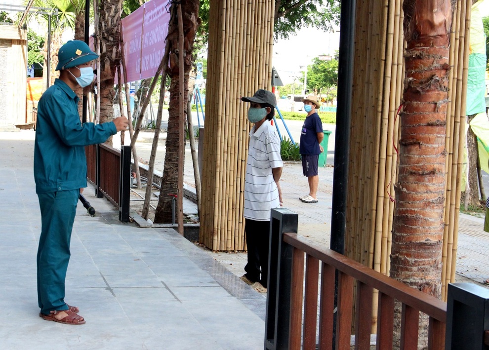 Nhiều chợ đóng cửa vì dịch Covid-19, Đà Nẵng mở điểm bán hàng lưu động - 6 Nhiều chợ đóng cửa vì dịch Covid-19, Đà Nẵng mở điểm bán hàng lưu động - 6